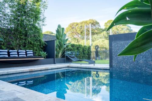 Focus Pools Manly-12