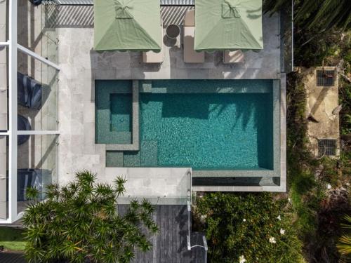 Focus Pools Newport Drone-01